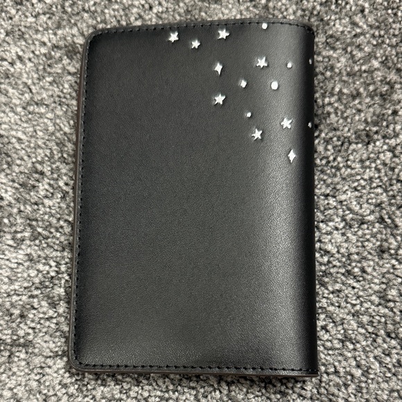 Kate Spade Bunny Passport Holder - Picture 2 of 3